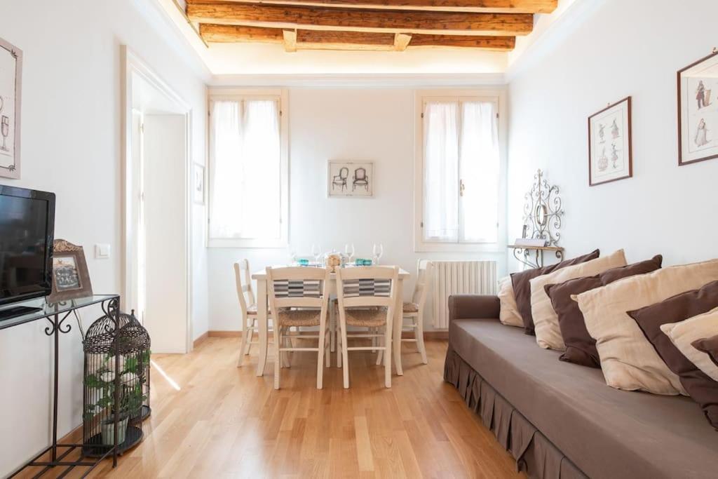 Casa Claudia Ai Frari Apartment Venice Exterior photo