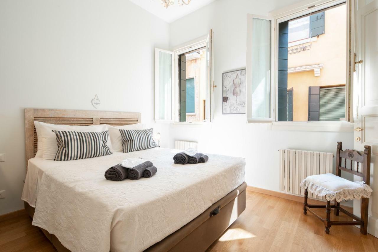 Casa Claudia Ai Frari Apartment Venice Exterior photo